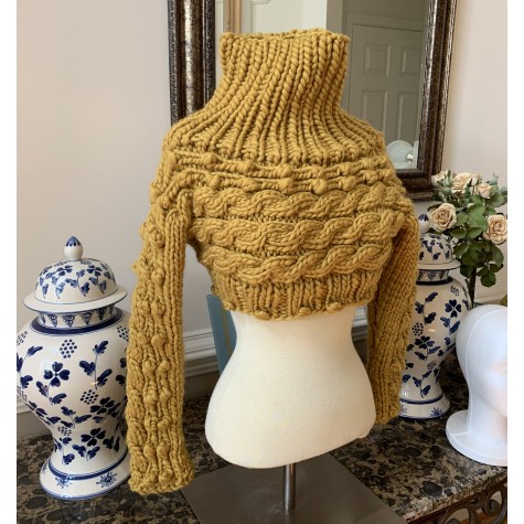 Crop Hand-knitted Sweater